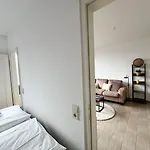 Mitte Und Διαμέρισμα Βέστερλαντ